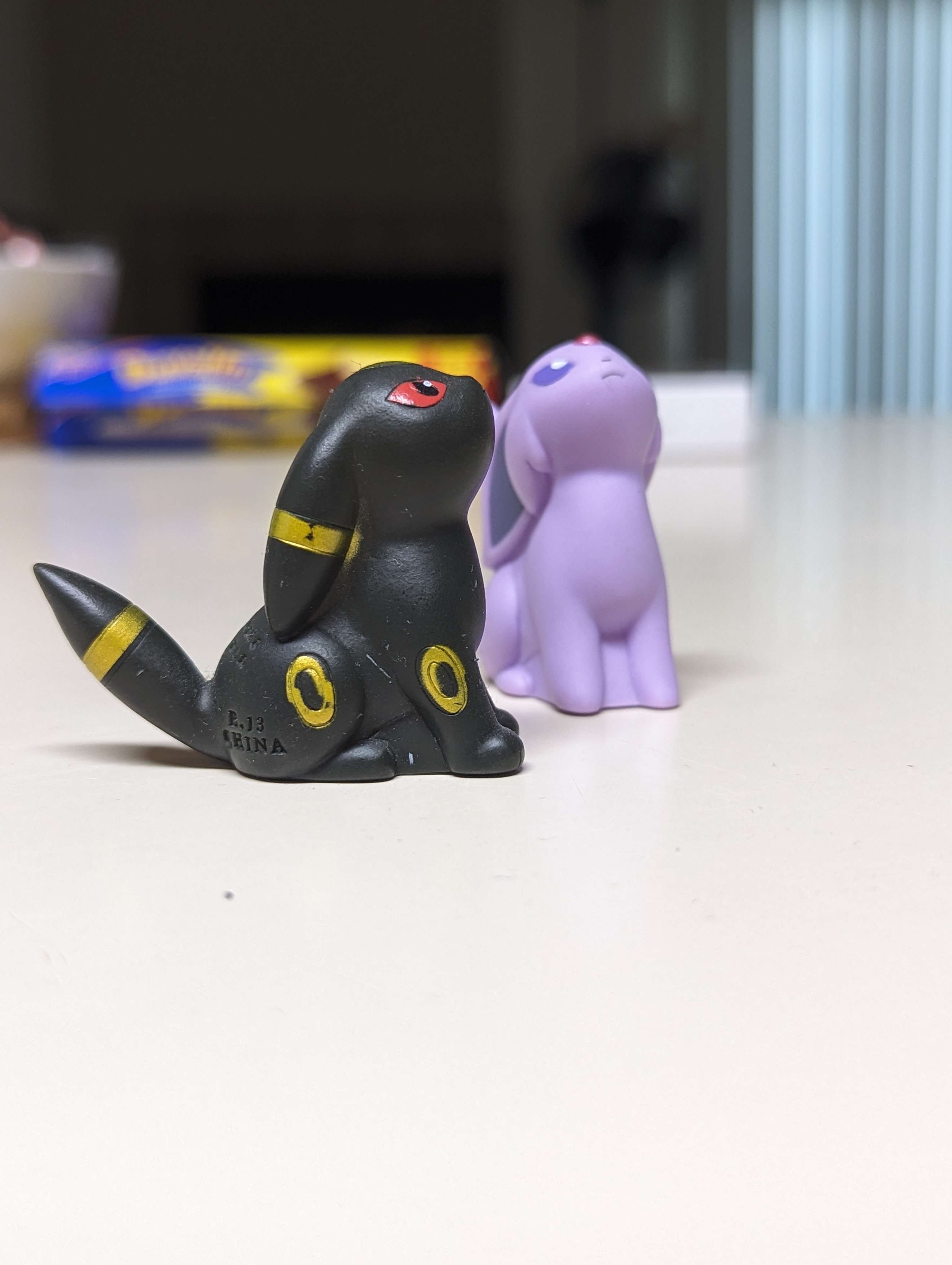 Espeon and Umbreon finger puppets